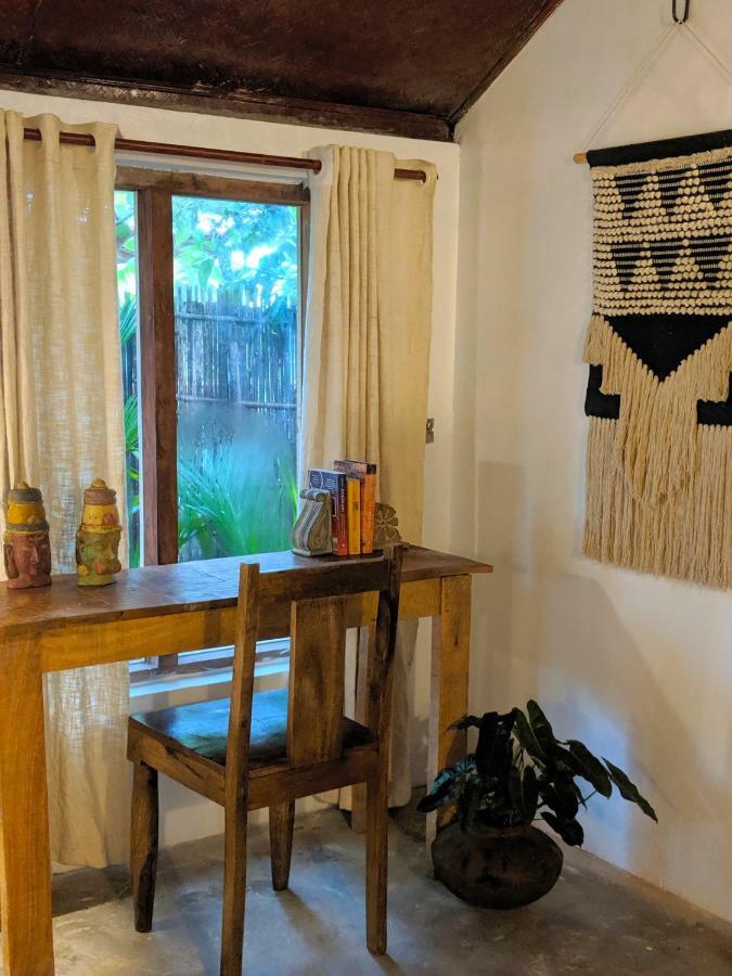 Sunsets And Palm Trees Bed and Breakfast Alappuzha Exteriör bild